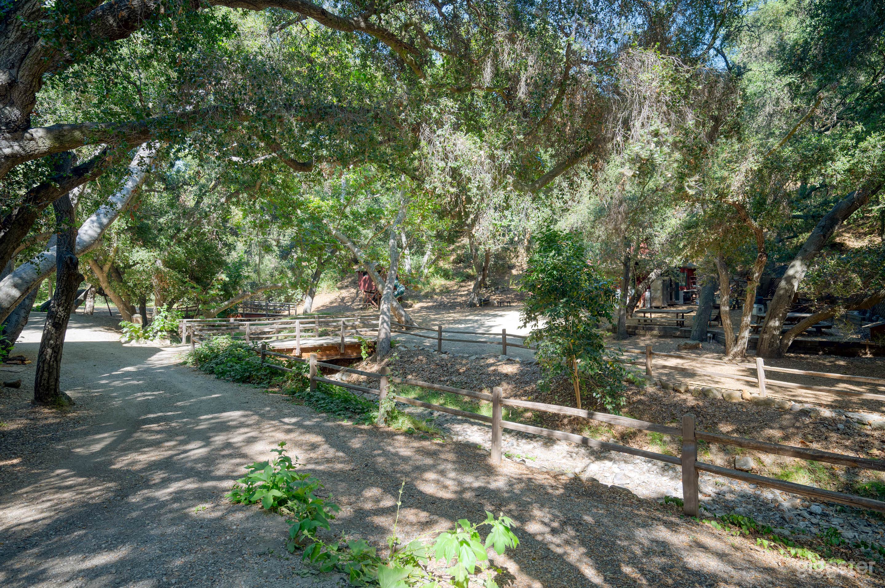 Kelly Gulch Cabin - Hollywood's Favorite Log Cabin Photo 4