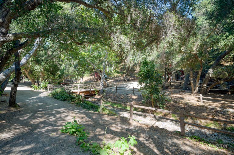  Kelly Gulch Cabin - Hollywood's Favorite Log Cabin 