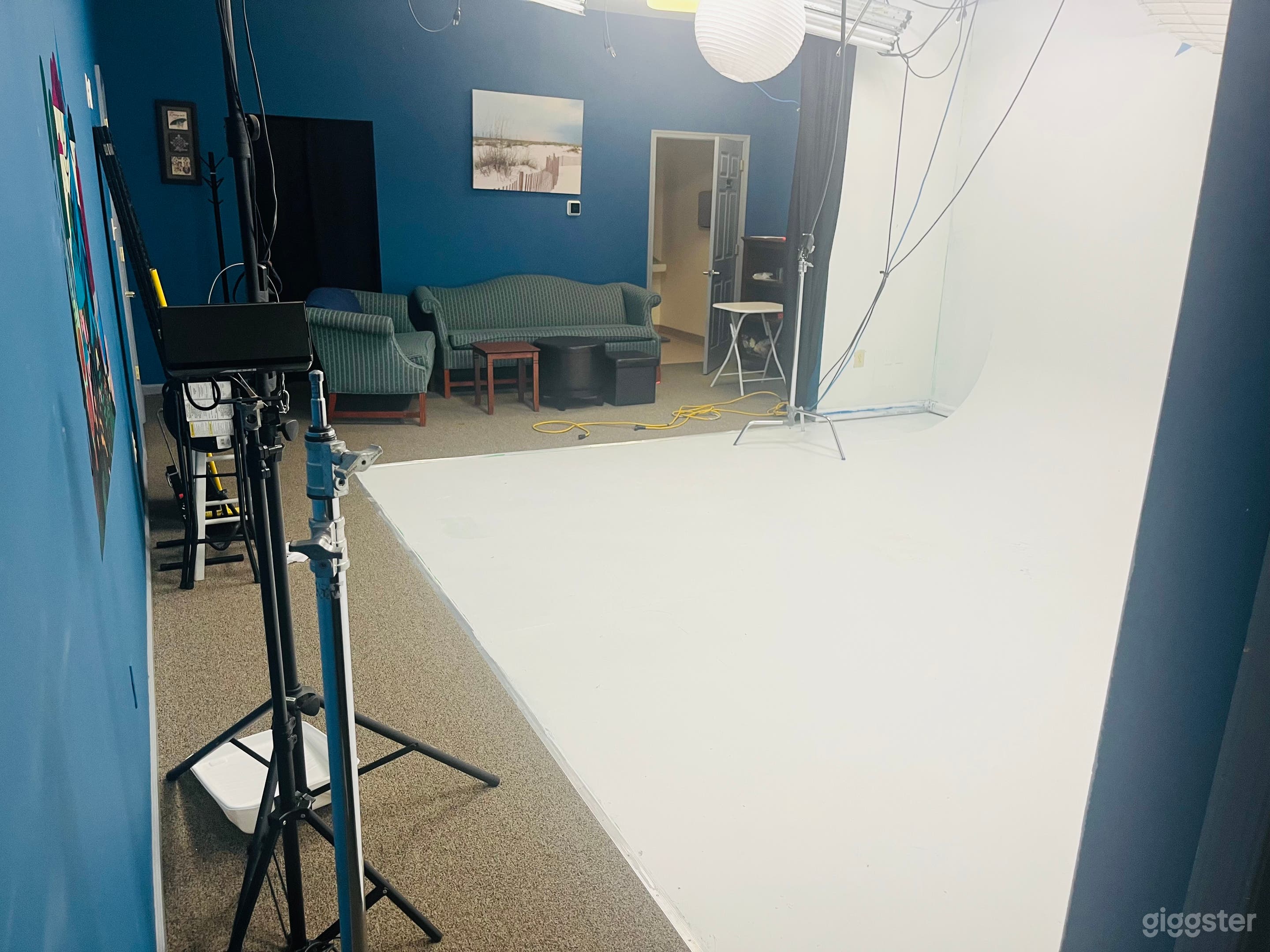 white cyc w/production area and on-site restroom