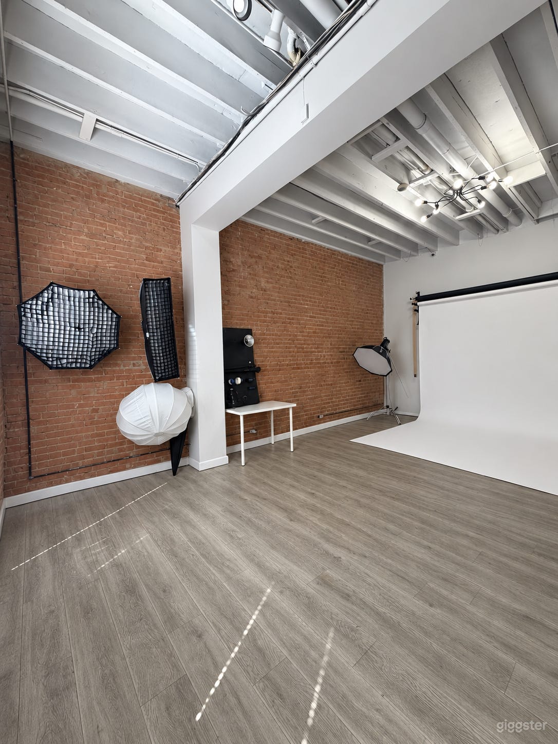 Downtown Photography Studio in Dallas Photo 3