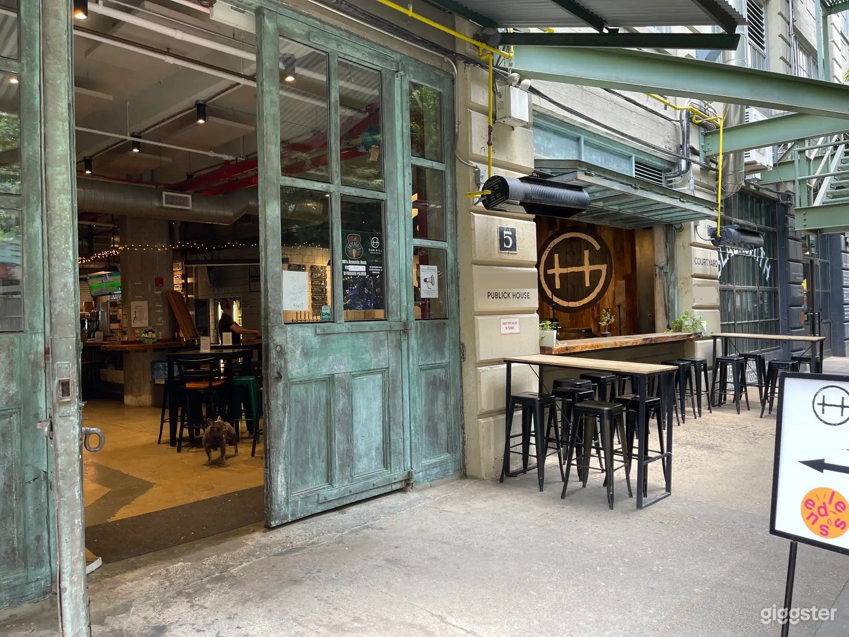 Event space/ brewery taproom w/stage & outdoor space Photo 1