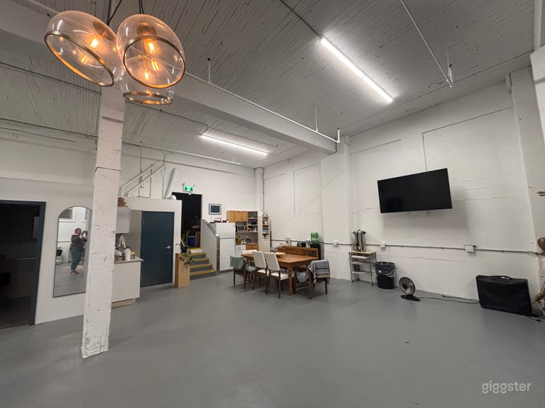  Gallery & Event Space for Workshops, Rehearsals & Shoots 