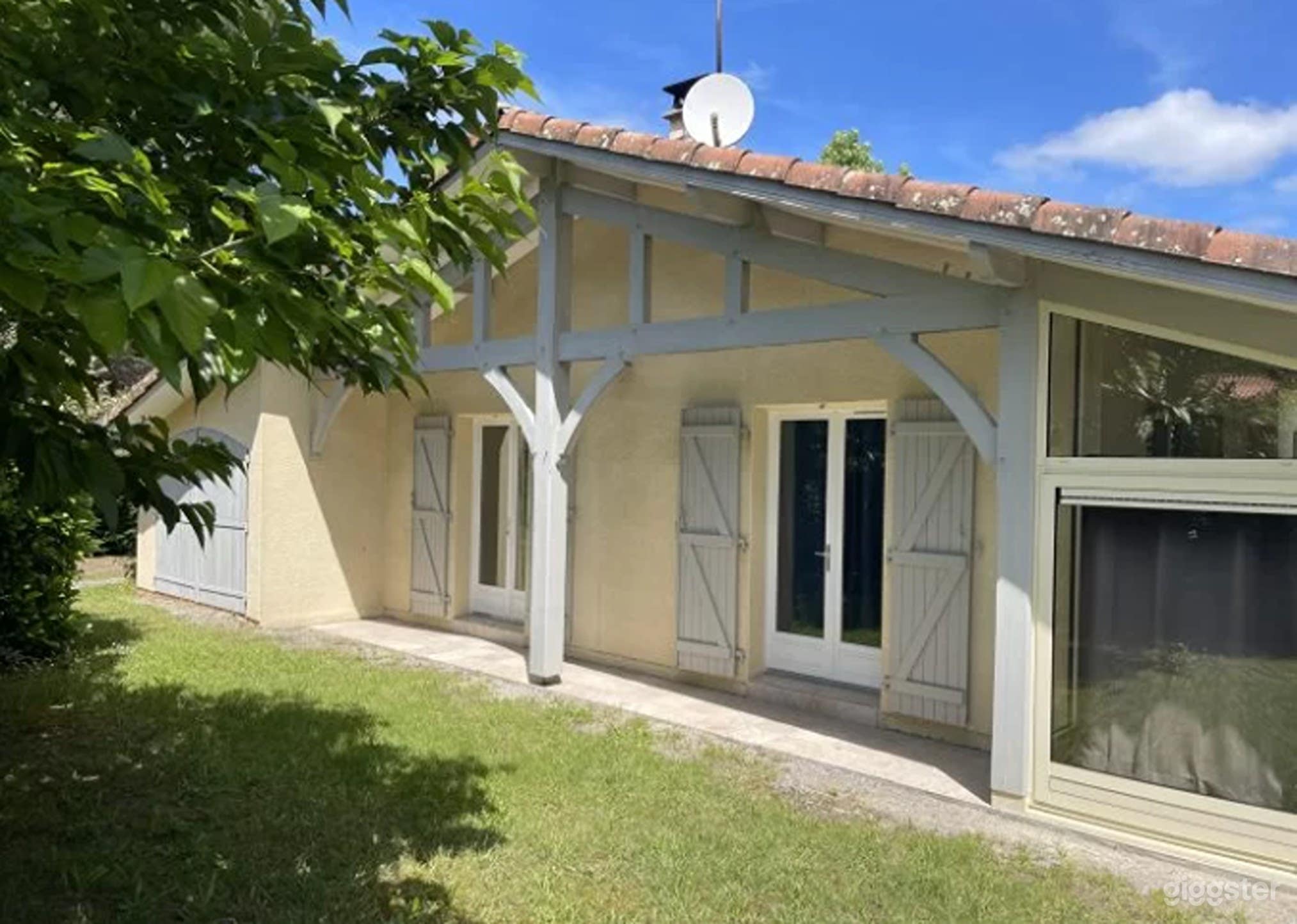 Photo de LA MAISON BLEUE 1