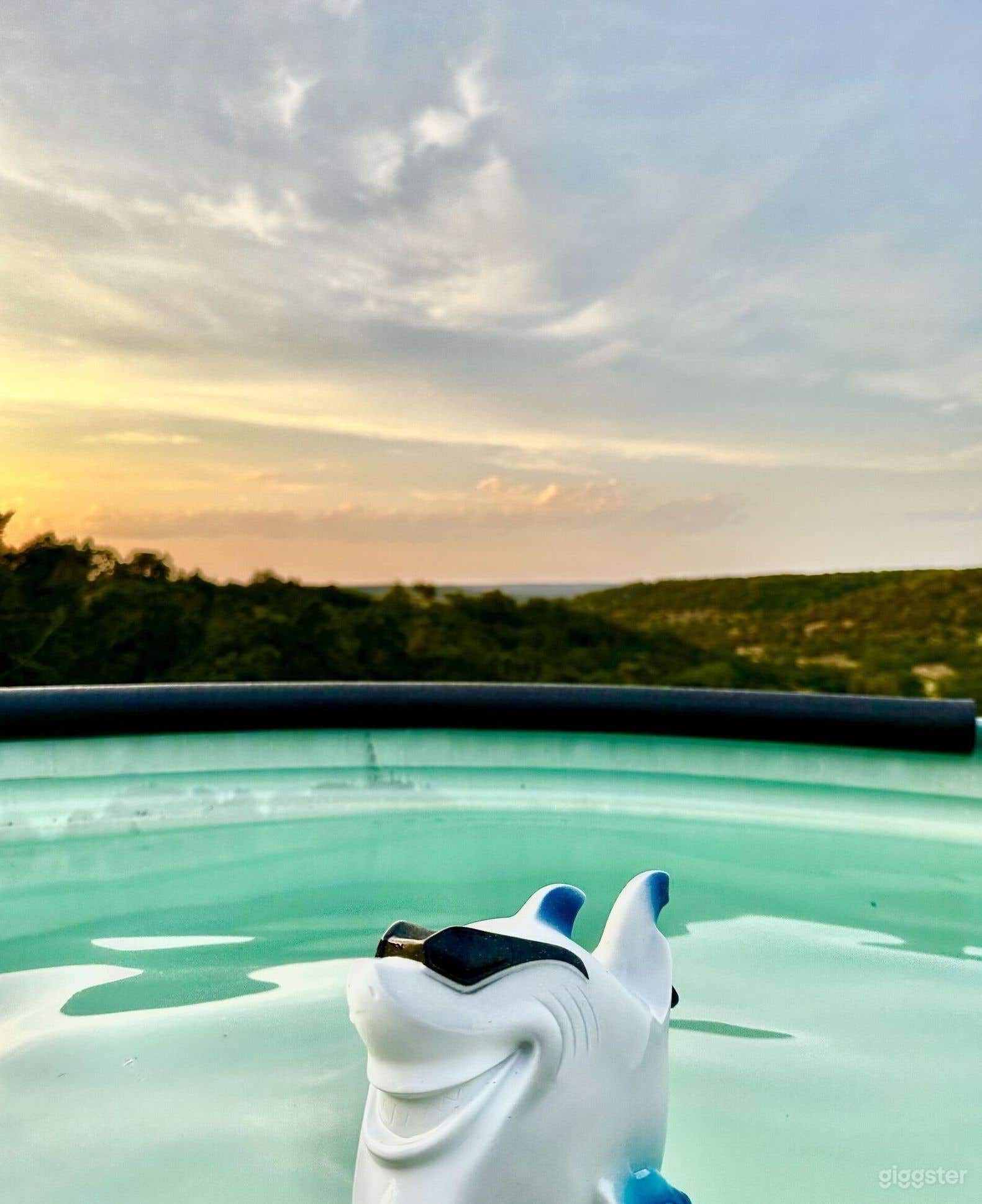 Cowboy pool with great view Photo 4