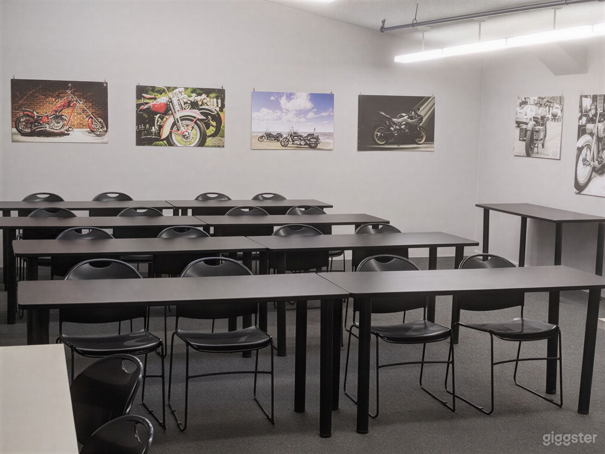 Spacious Institutional Classroom & Workshop Photo 3