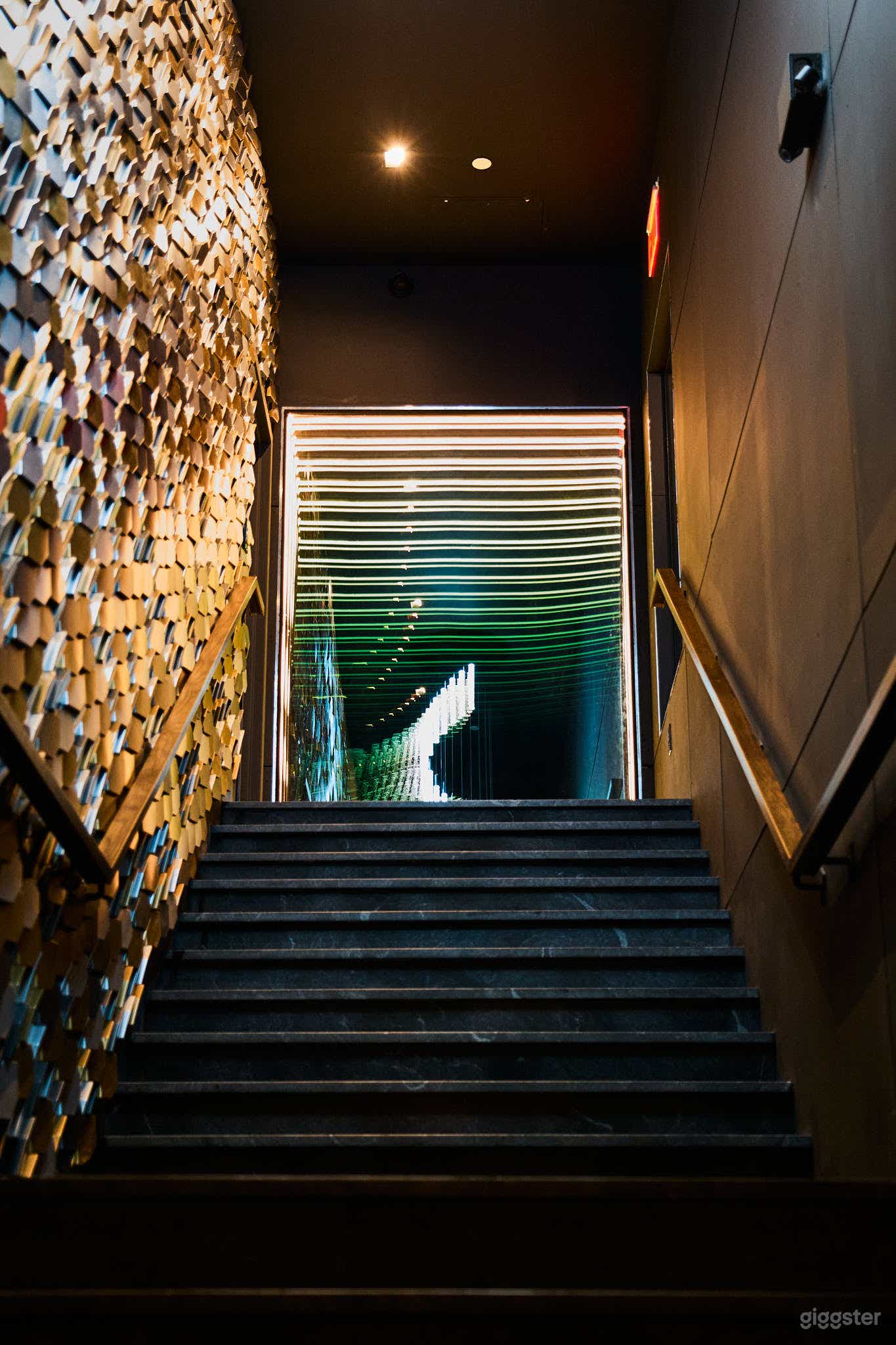 A refined NYC Steakhouse and Bar92 Photo 4