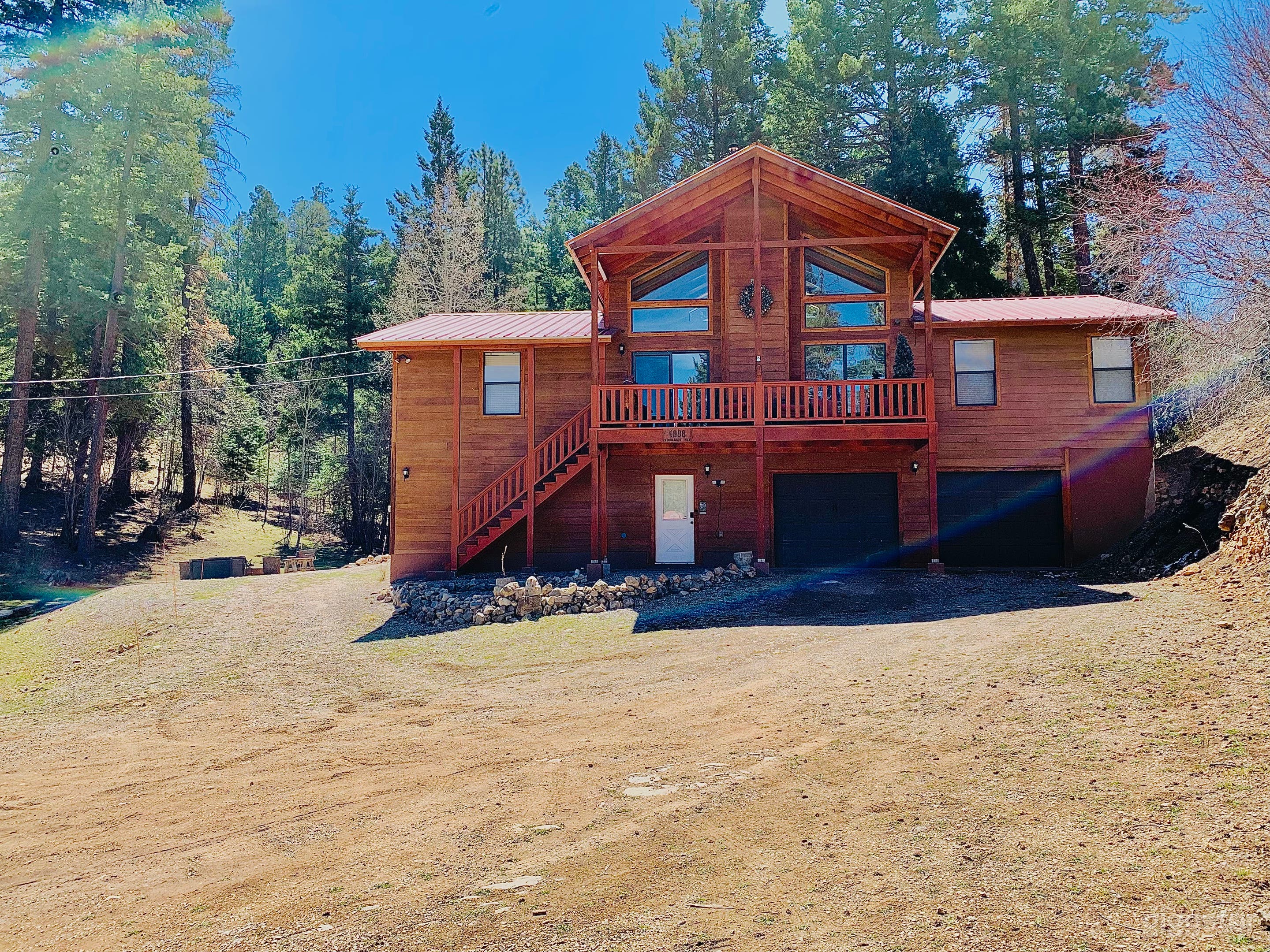 Home in Cloudcroft Located in the Village Photo 1