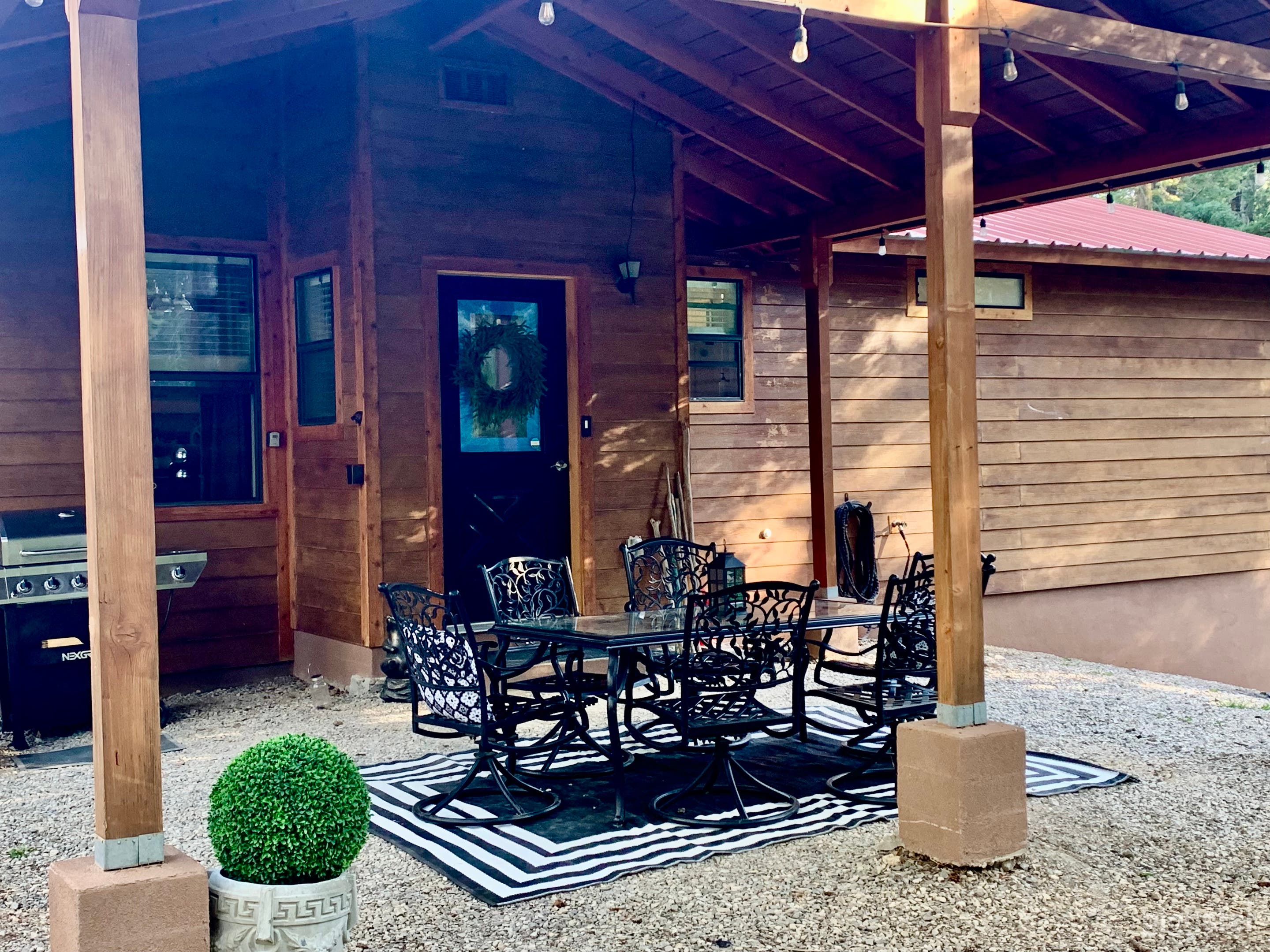 Home in Cloudcroft Located in the Village Photo 3