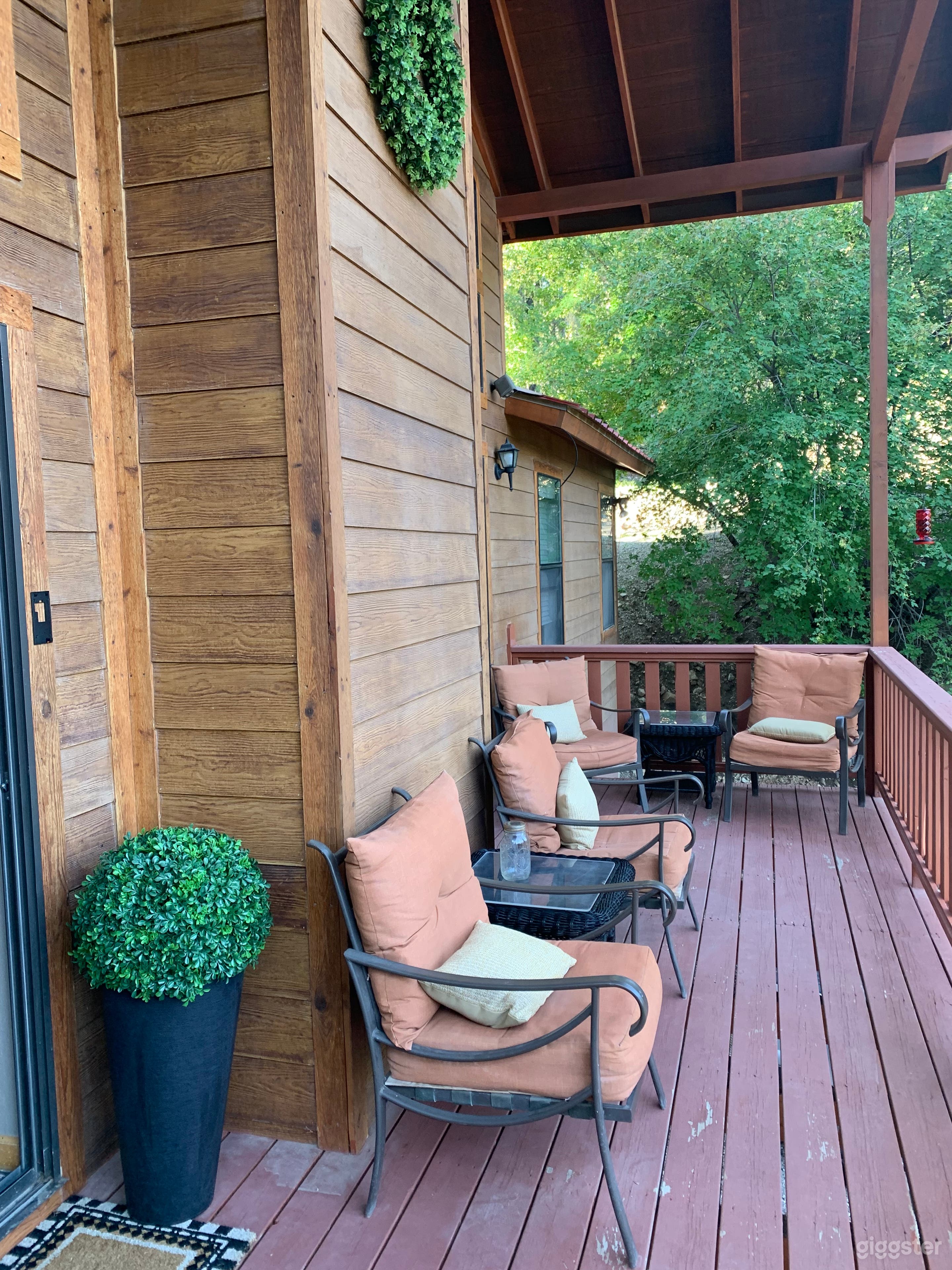 Home in Cloudcroft Located in the Village Photo 4