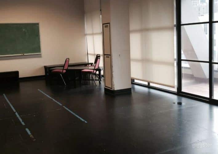  Studio 8B - Multi-Use Studio 