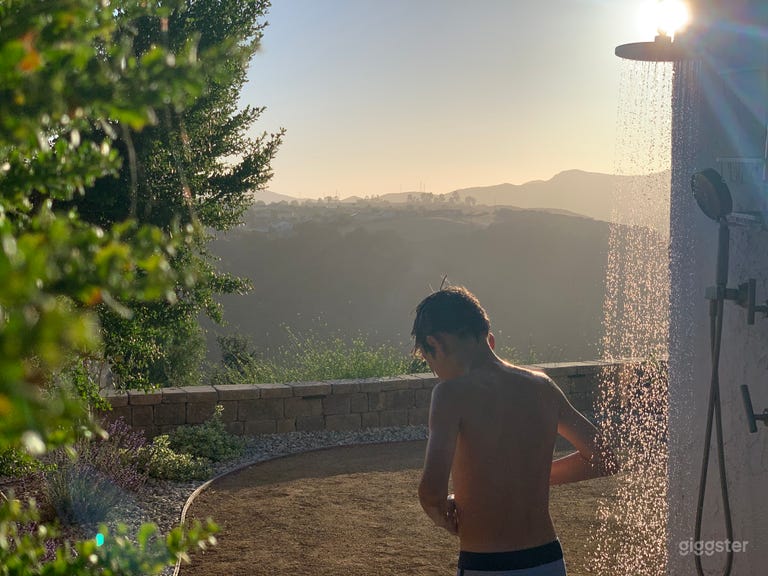  Very unique outdoor rain shower that showcases gorgeous sunsets 365 days a year. Perfect space for creative photography! 