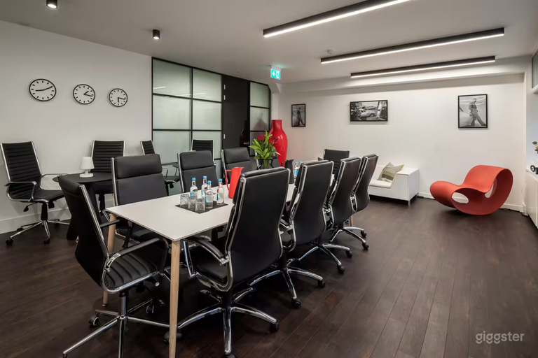  W1 Workspace - The Mayfair Room 