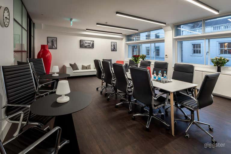  W1 Workspace - The Mayfair Room 