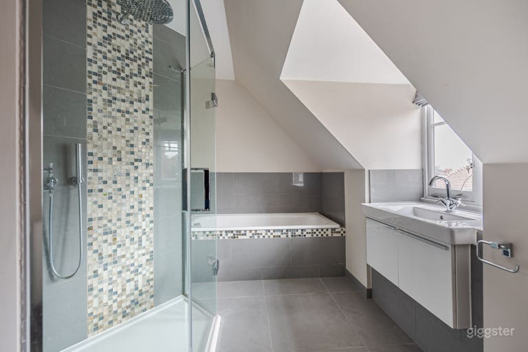  Edwardian Home in Putney 