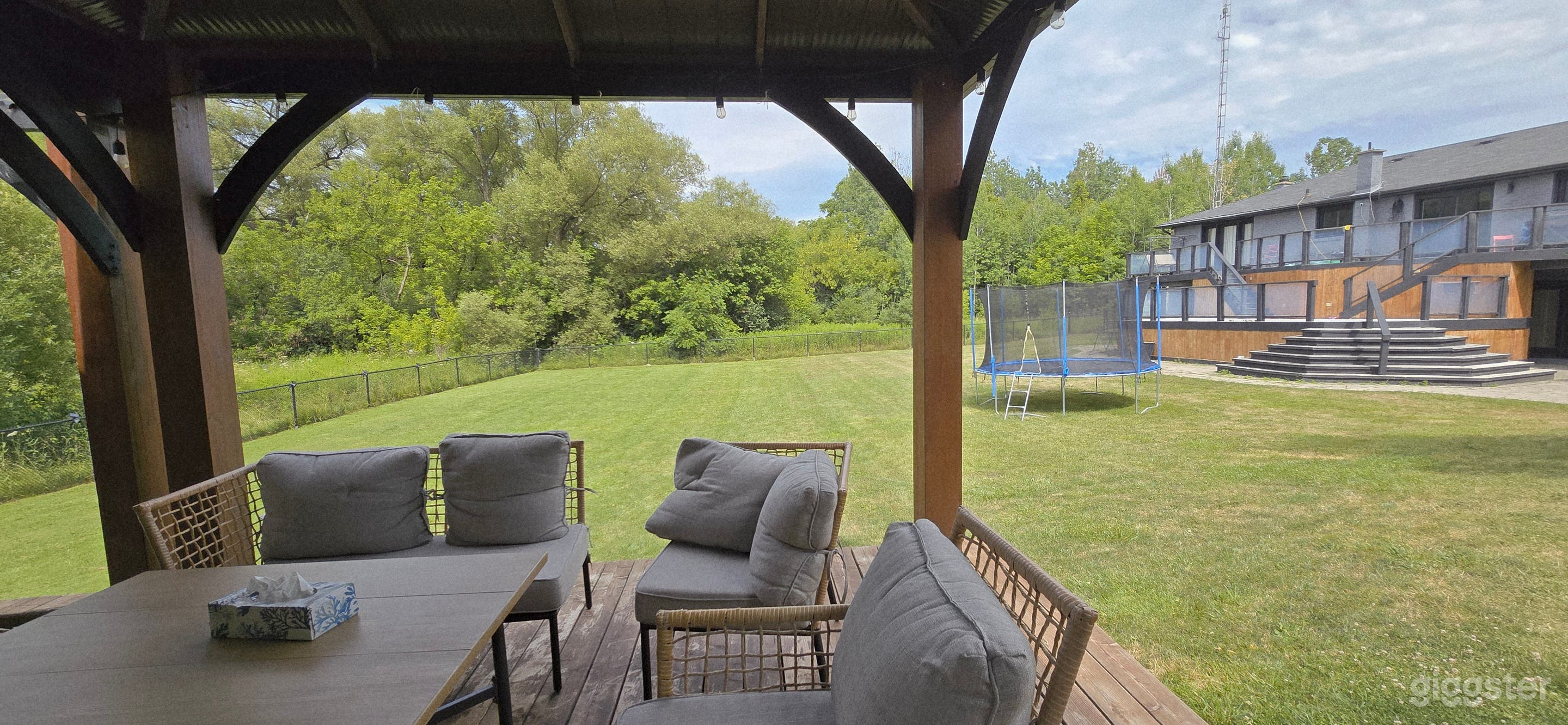 Hidden Heaven in the Heart of Aurora Photo 4