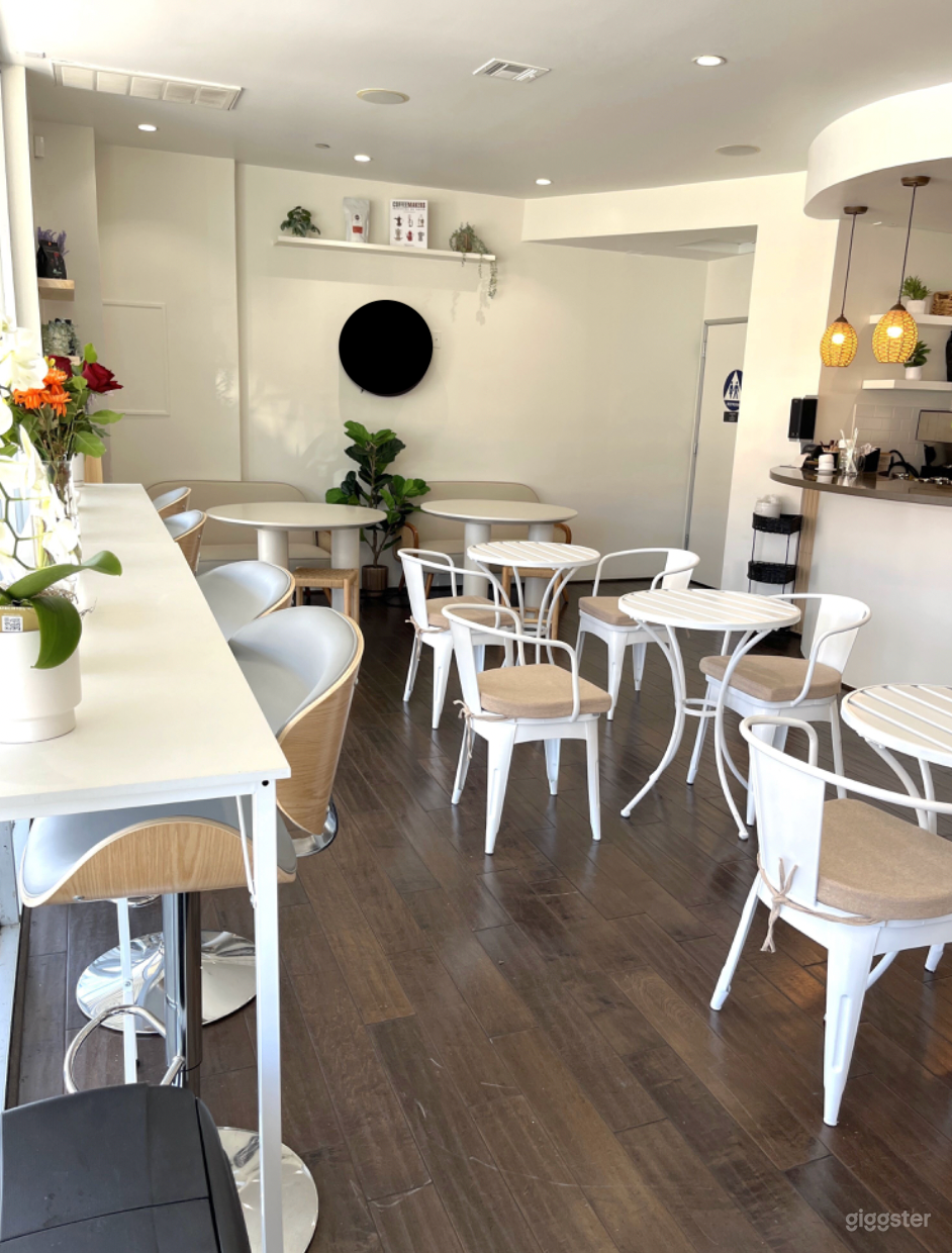 A Cozy and Inviting Specialty Coffee Haven Photo 3