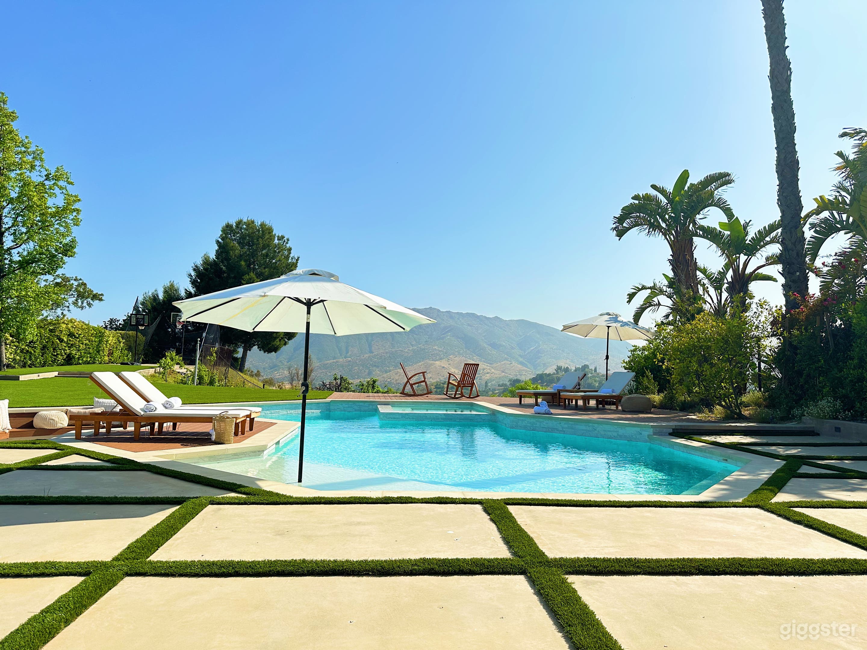 Breathtaking Mountain Views Modern Pool Home Photo 4