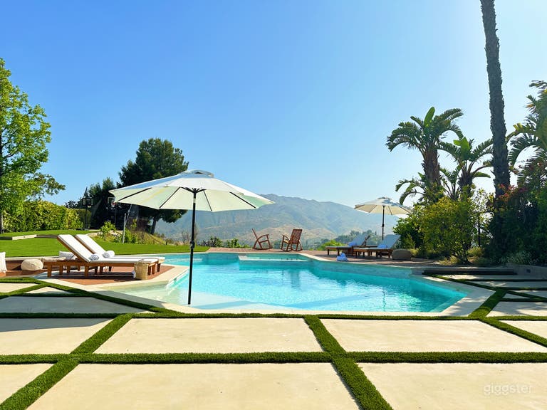  Breathtaking Mountain Views Modern Pool Home 