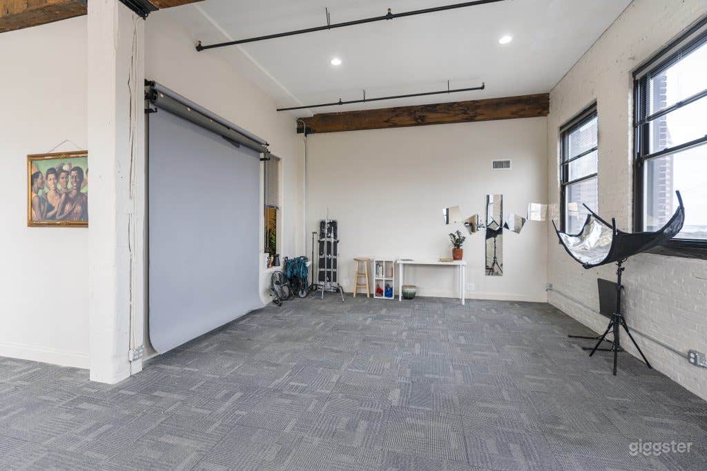 Creative Editorial-Style Photography Studio Photo 2