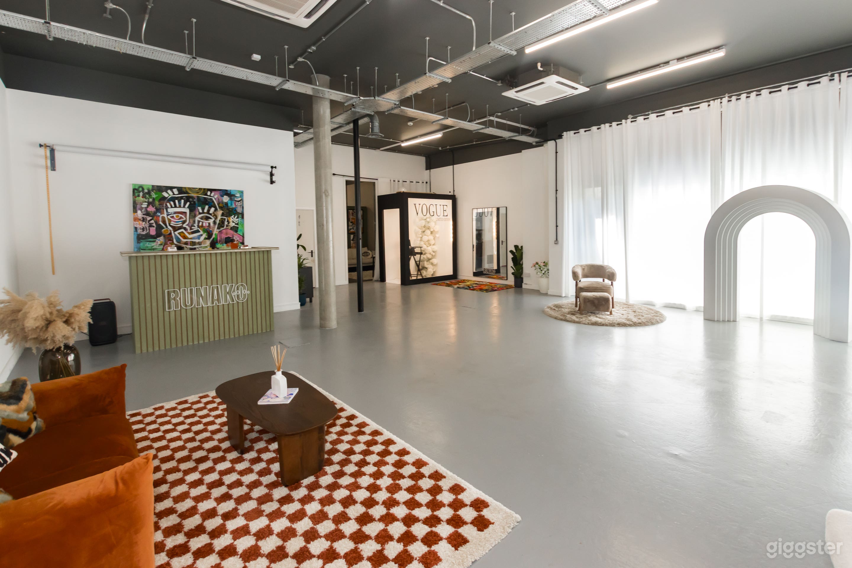 Bright, Open Space Designed to Bring Your Vision to Life Photo 4