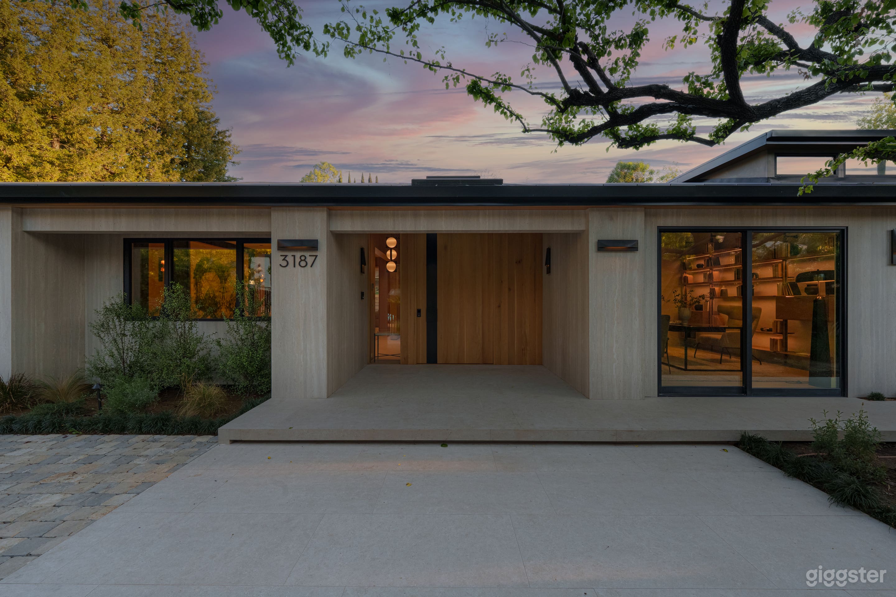 Architectural Zen Estate Photo 2