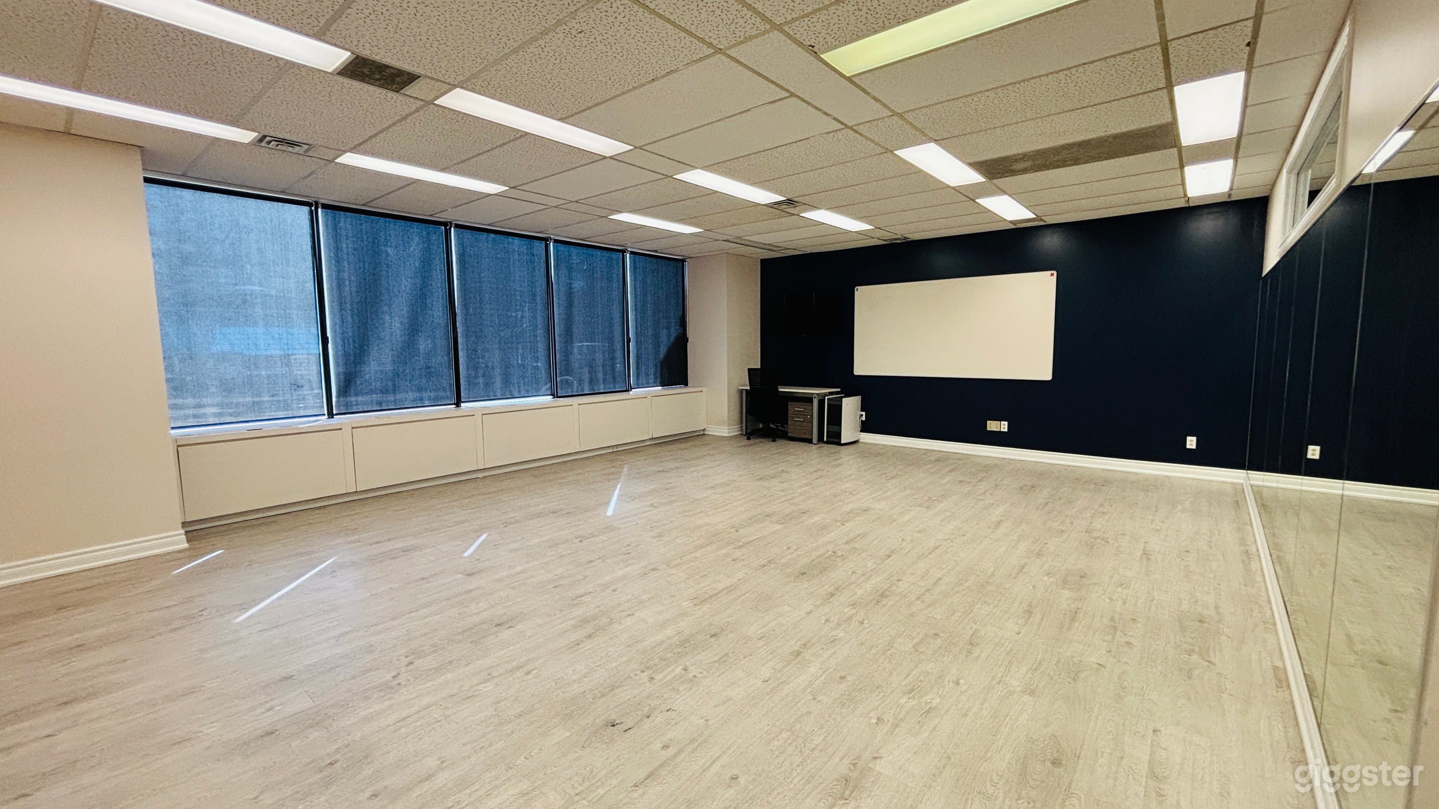 Gym/Dance Floor/Fitness Studio  in Downtown Photo 3
