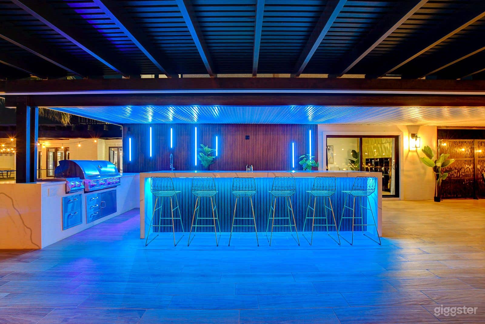 Luxury Mansion with Vibrant South Beach Vibes  Photo 2