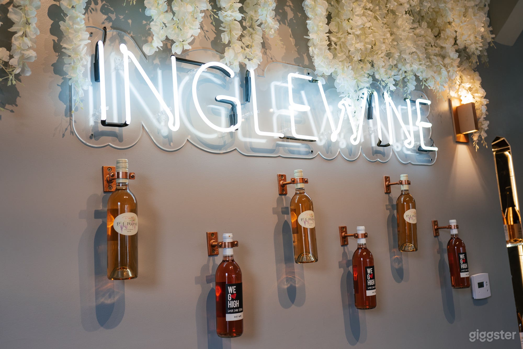 An upscale wine bar in Inglewood Photo 3