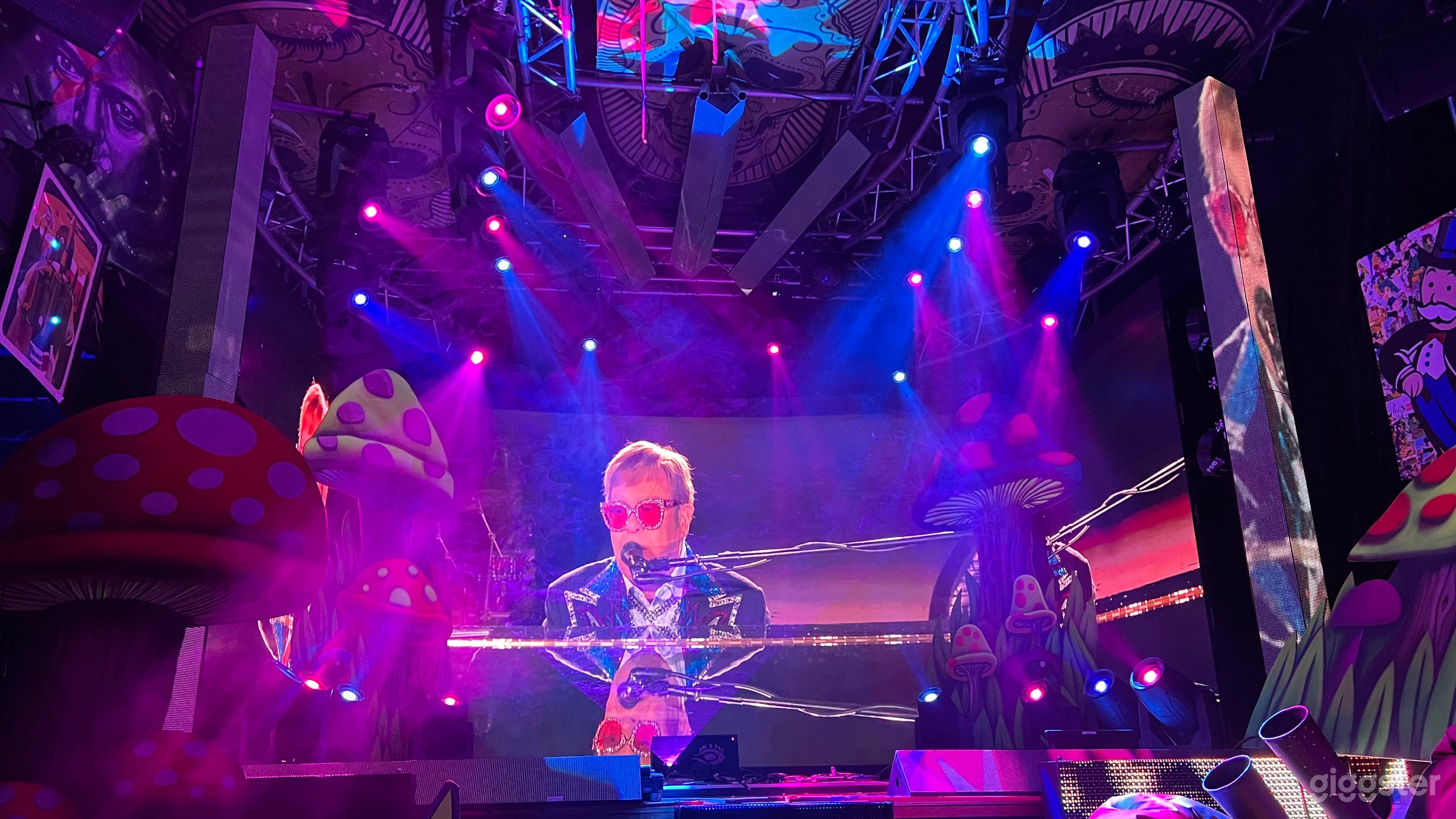 Shine like a Rockstar!