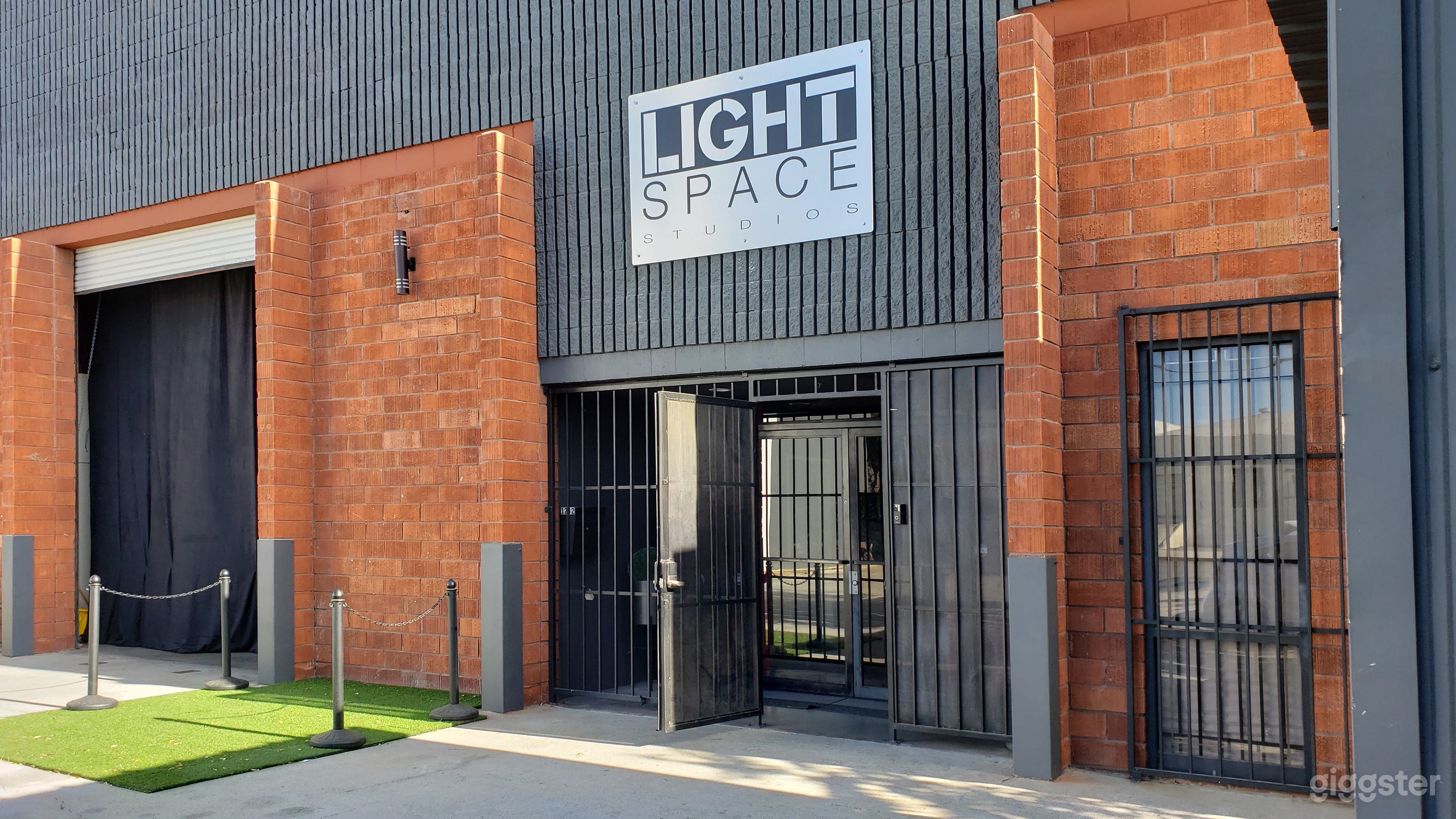 Located Conveniently Near LAX Airport and Off the 110 and 105 El Segundo Exit