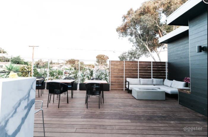Mindful Minimalist Hotel Event Venue with Lobby and Roof Deck Photo 2