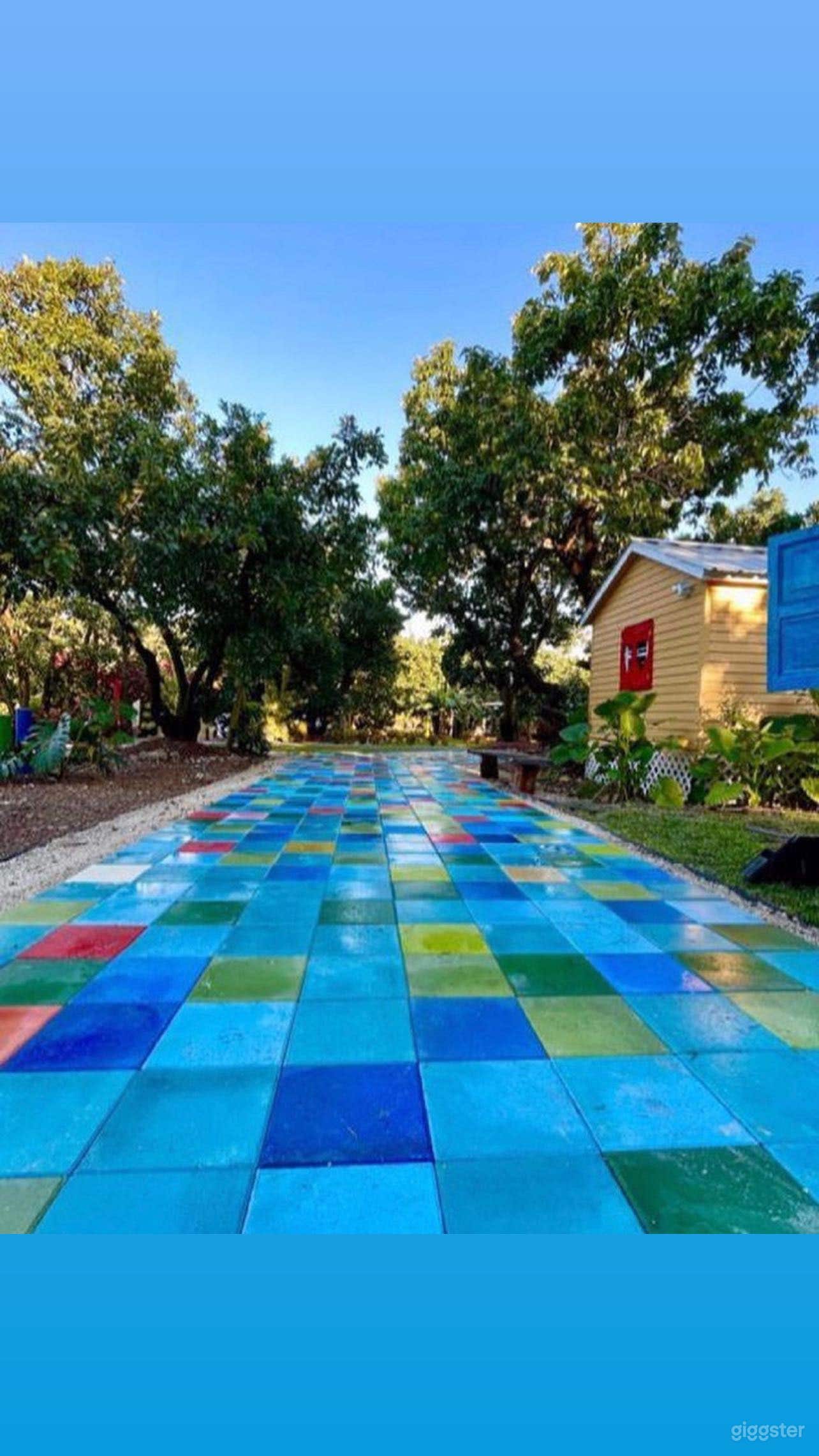 Venetian Plaza Photo 2