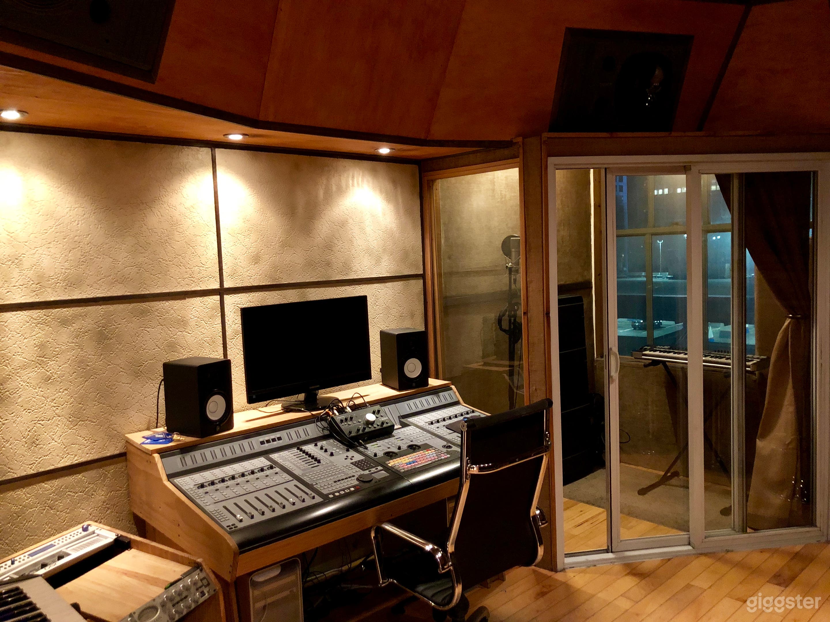 Production/Recording Space for Artists &amp; Producers Photo 1