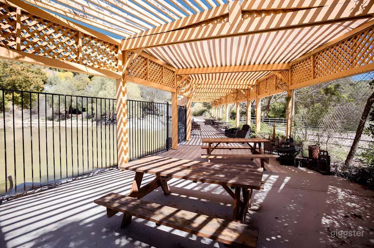  Antique Lake within a private 400 acres Ranch 