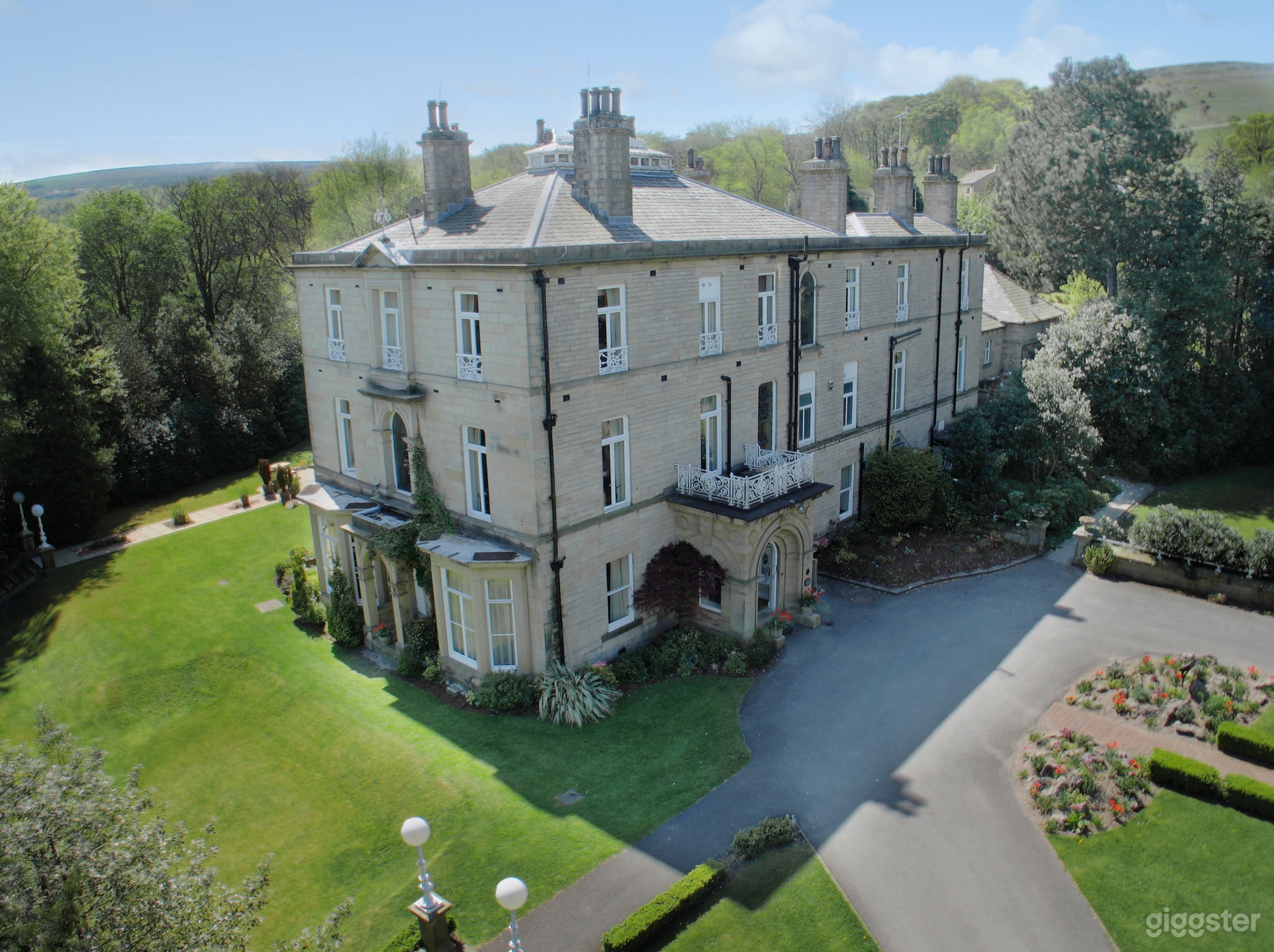 Arial View showing Main Building and driveway