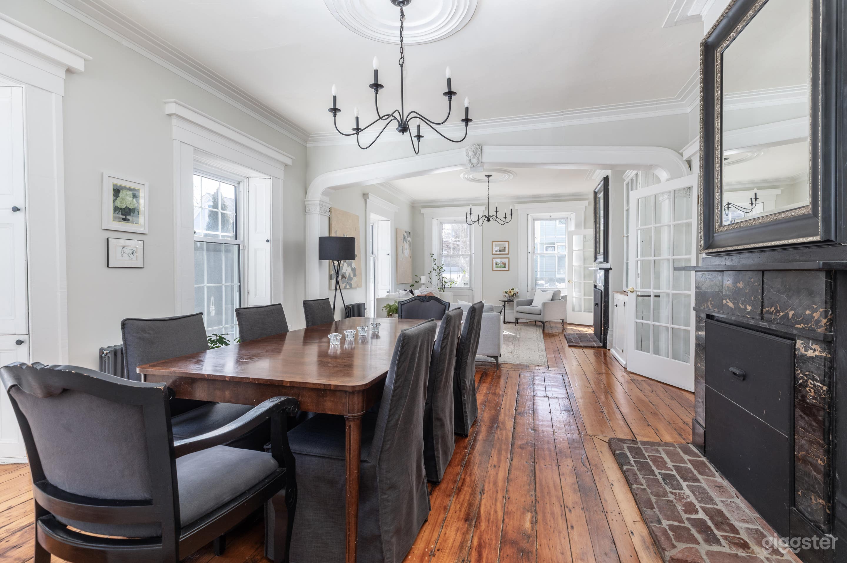 Historic Greek Revival with Skyline Views Photo 4