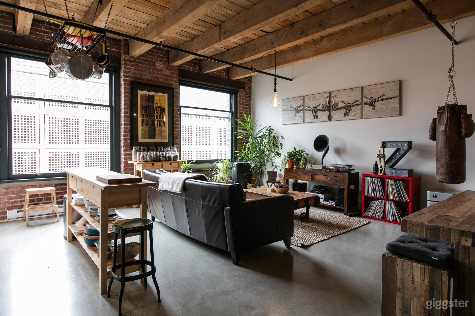 Gastown Studio Photo 3