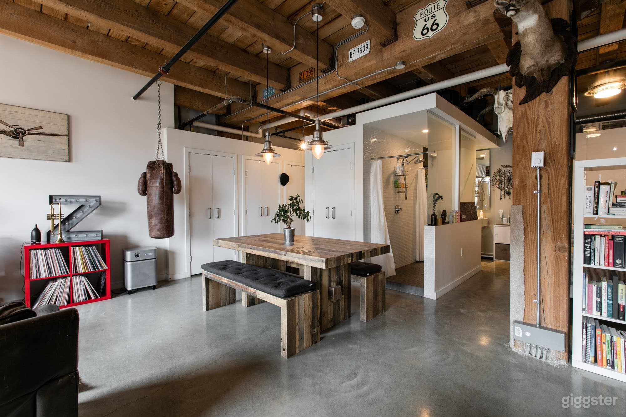 Gastown Studio Photo 4