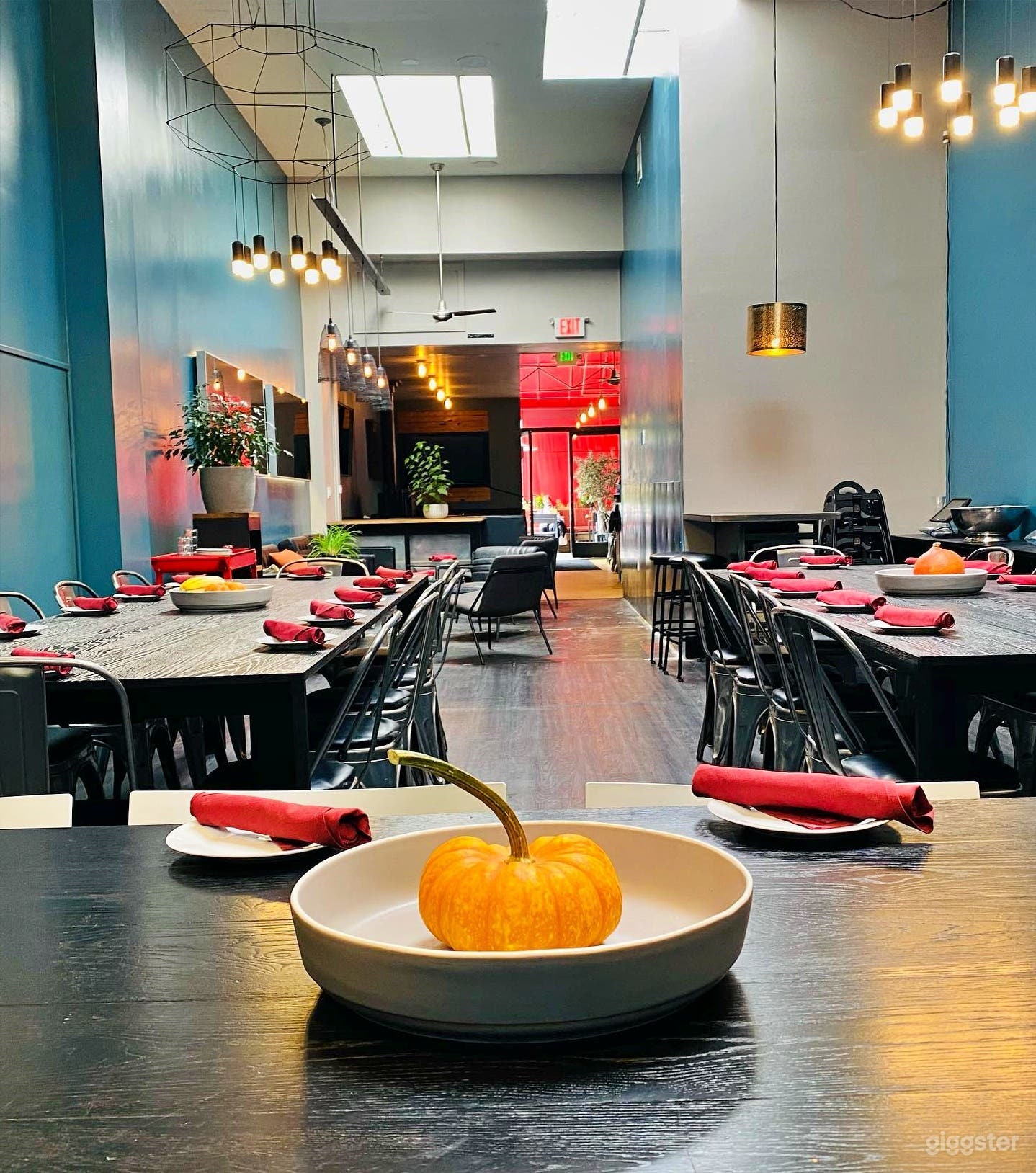 Elegant Private Dining Room Photo 2