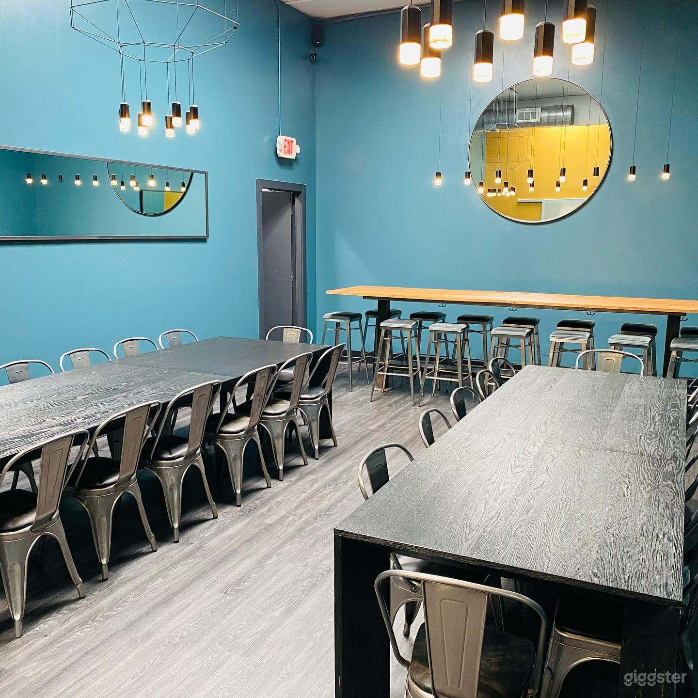 Elegant Private Dining Room Photo 3