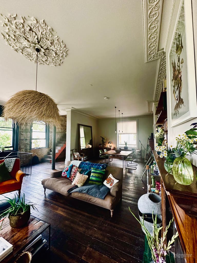  Living Space -triple aspect, very large, high ceilings, oiled wooden floor, bungaroosh west wall, 2 working fireplaces, plenty of natural light. 