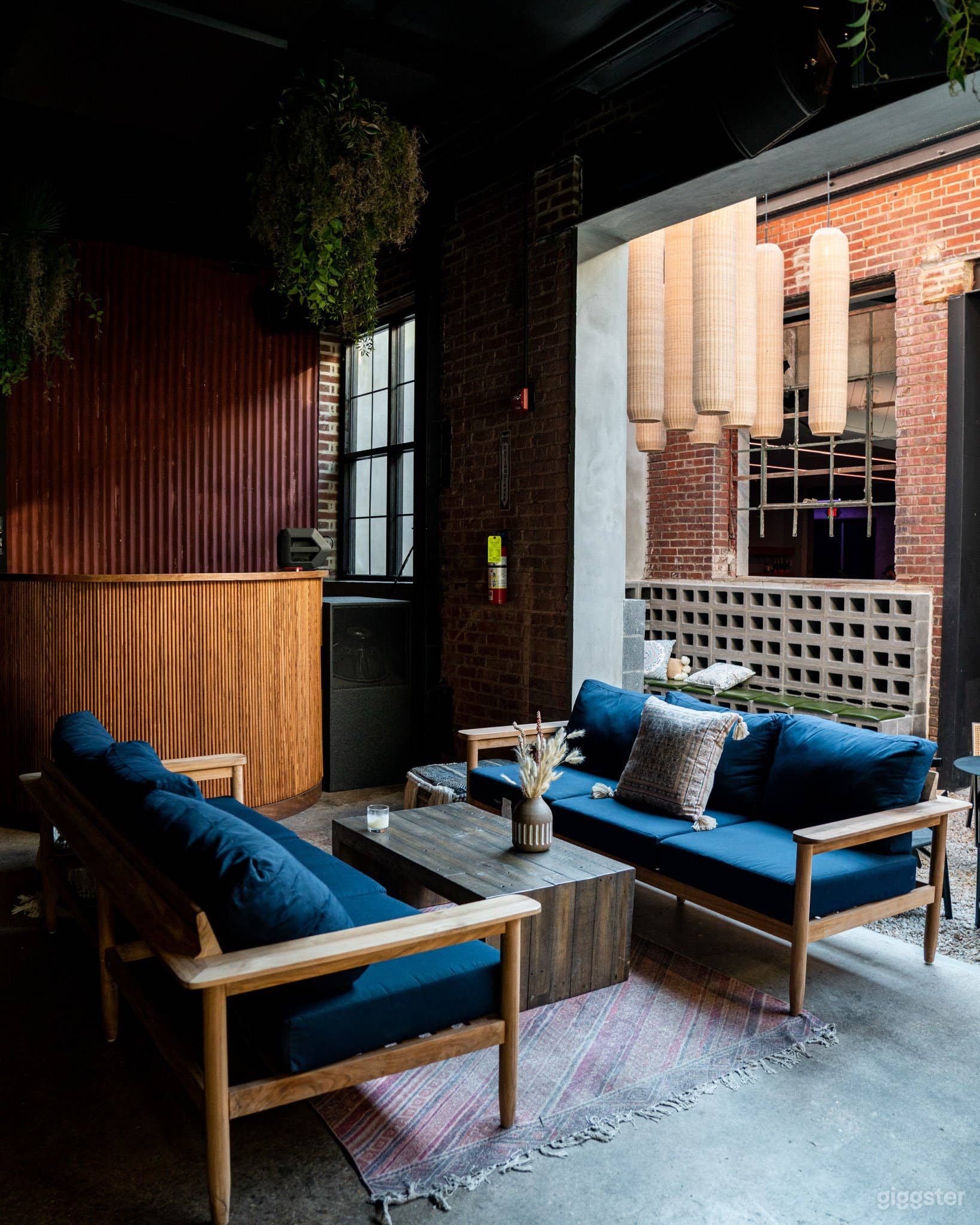  Downstairs Cocktail Bar Photo 3