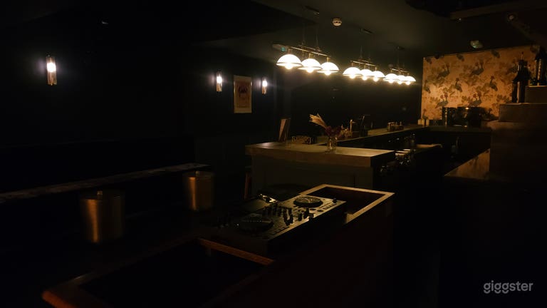  Private Cocktail Bar Event Space 