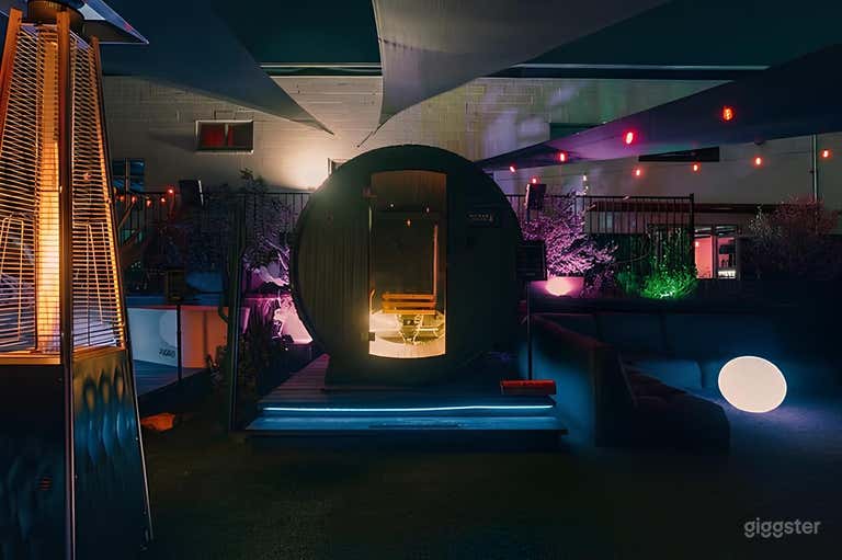  Immersive Bathhouse: Saunas, Cold Plunges, & Mineral Tubs 