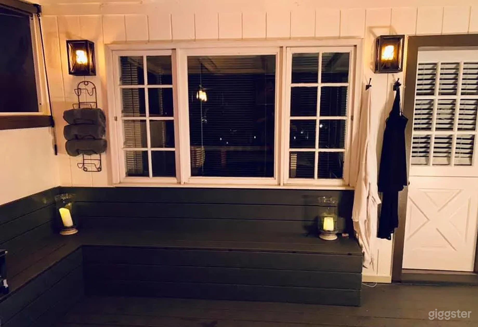 Cozy Studio Guest House with Queen Bed Photo 4