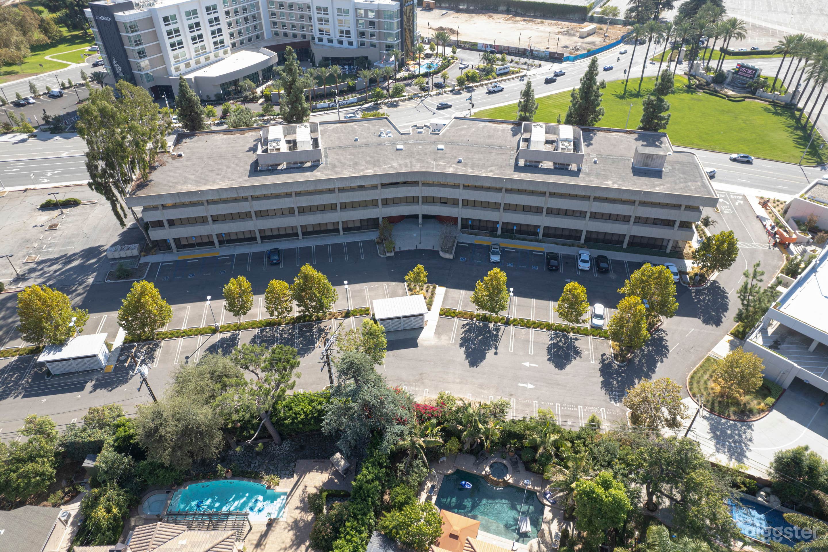 VERSATILE MEDICAL BUILDING IN ARCADIA Photo 2