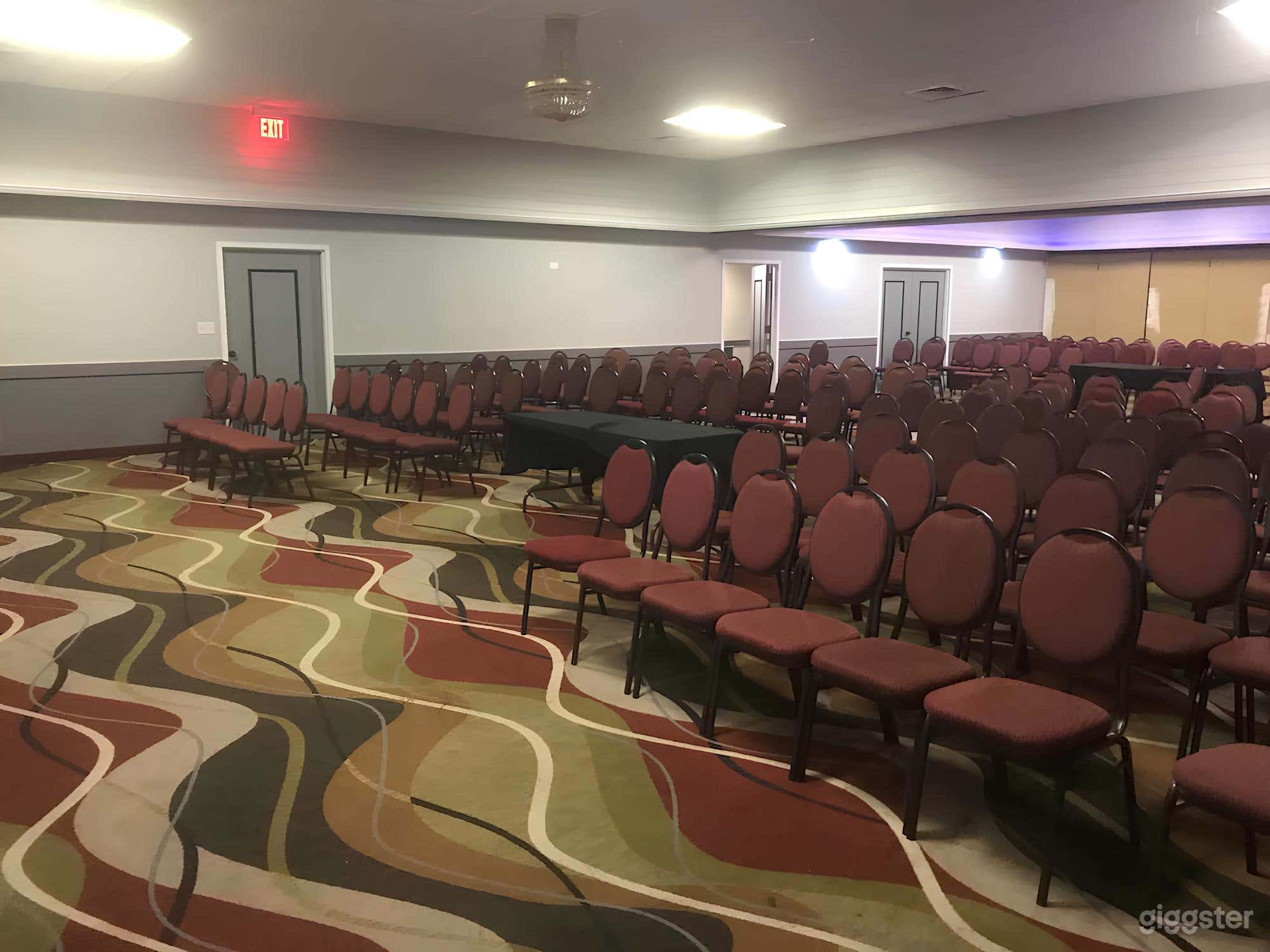 Crystal Room Photo 1