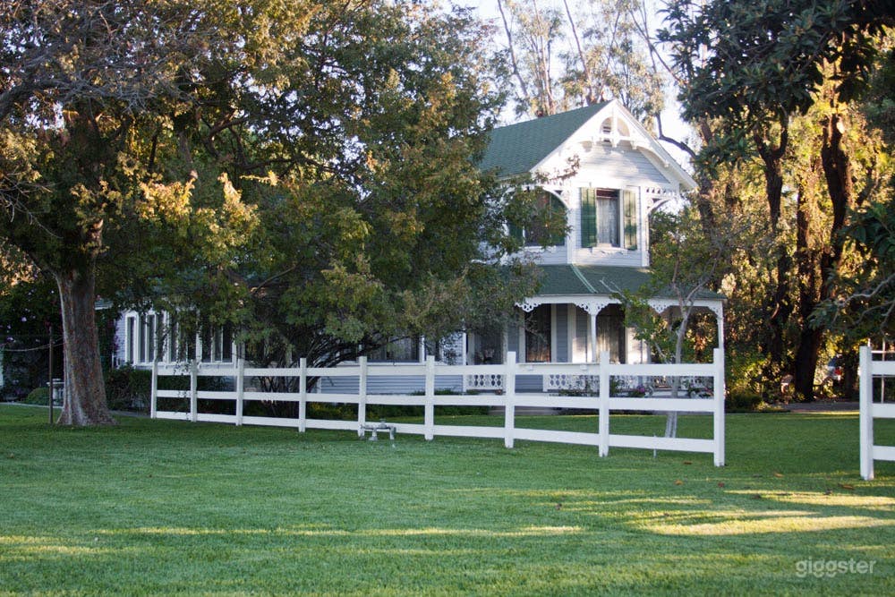 Victorian Farmhouse w/ Cornfield on 6 Acre Farm Photo 2