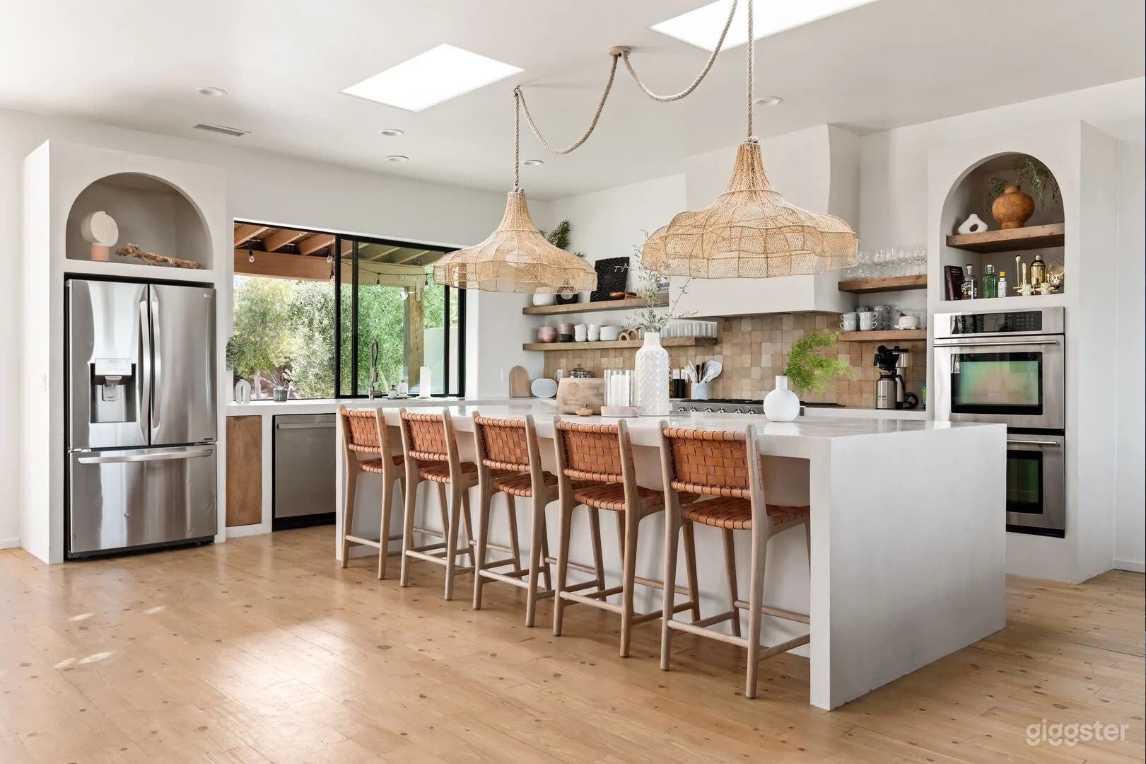 Una Vida | Design Resort Style Pool  Photo 4