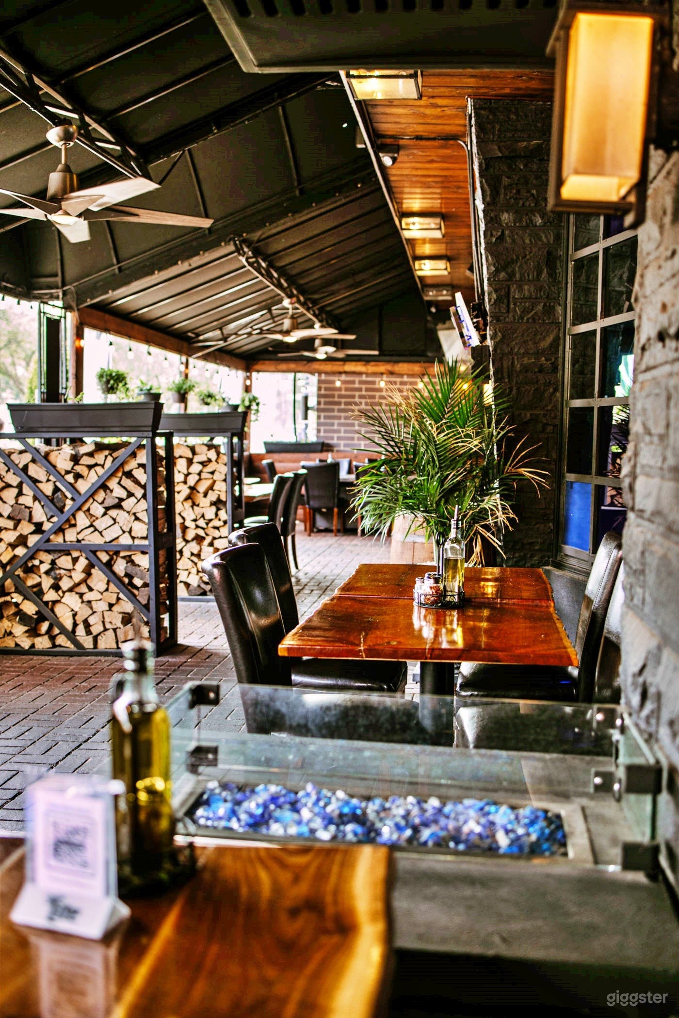 Covered Outdoor Patio in Modern Restaurant Photo 1